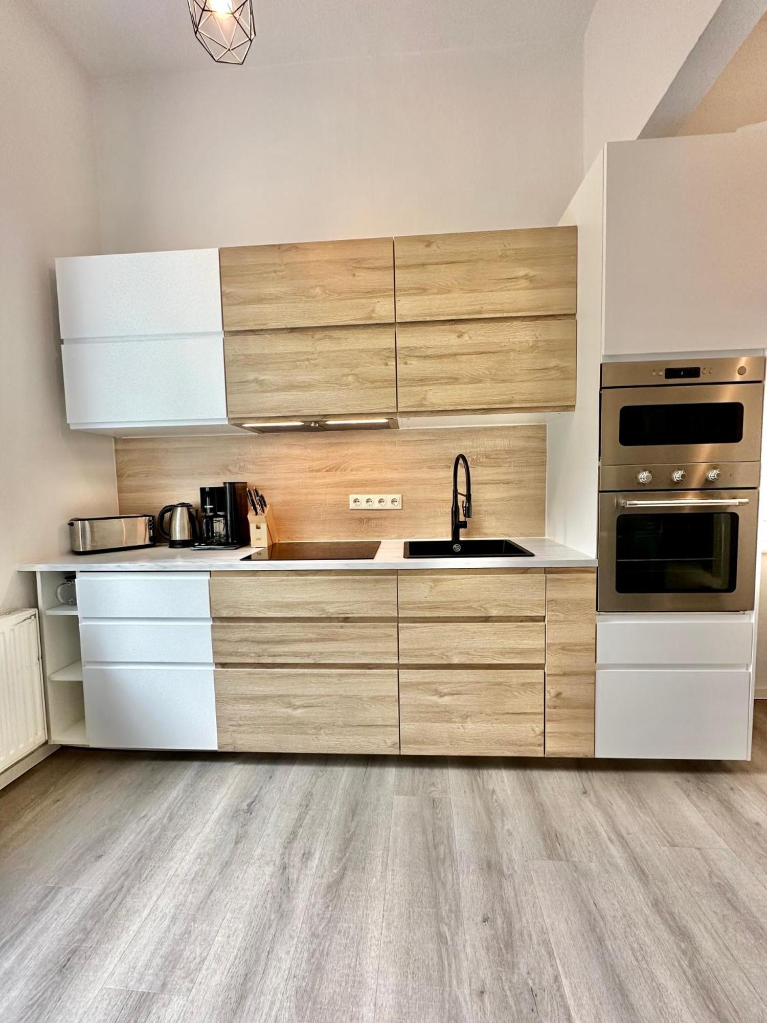Erholsame City-Erdgeschosswohnung Mit Veranda, Grill Und Parkplatz D46Eg Oldemburgo Exterior foto